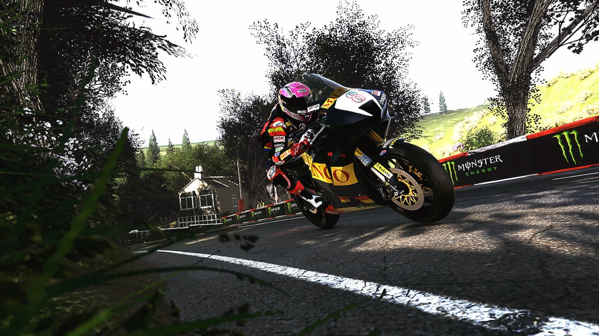 TT Isle of Man Ride on the Edge 3 review 2 (1)